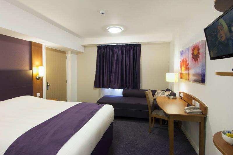 Premier Inn Norwich Airport Екстер'єр фото